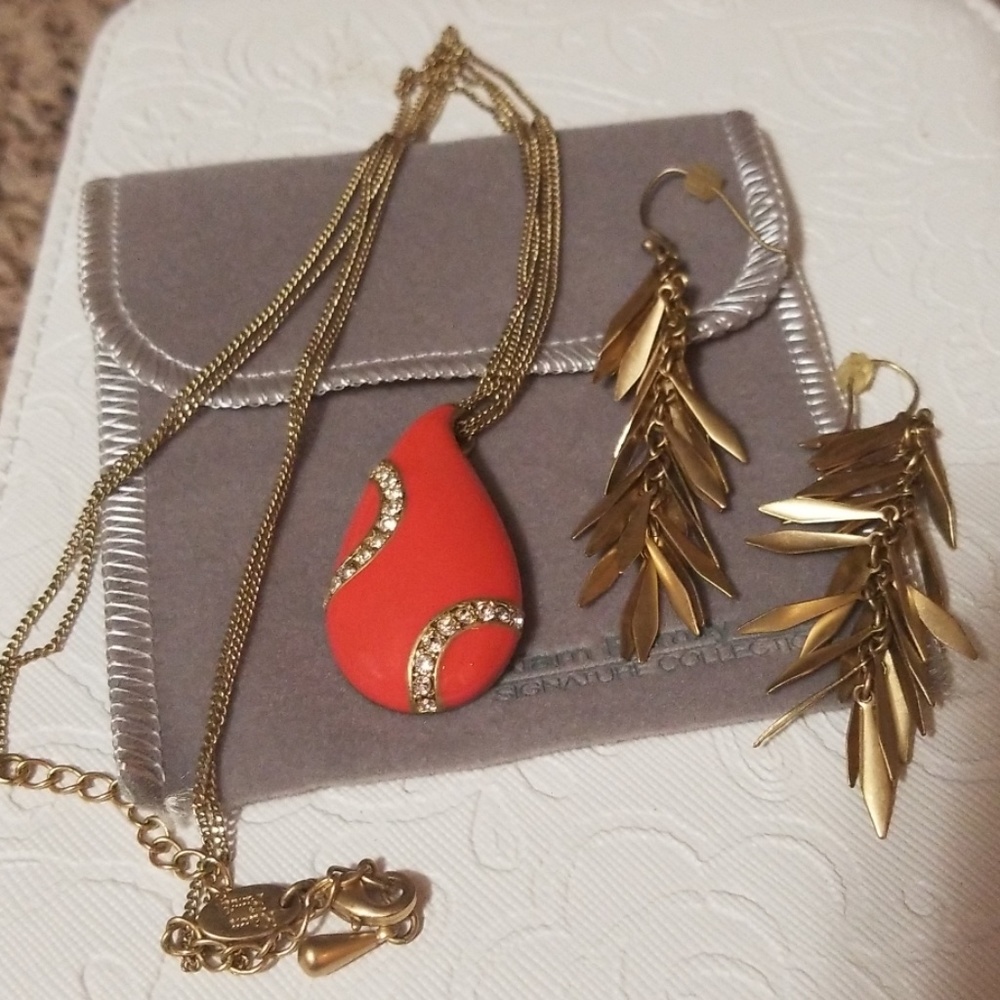 Necklace ONLY...Lia Sophia Kiam Family Collection!